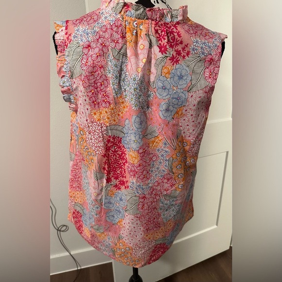 Talbots Floral V-Neck RUFFLE TRIM SHELL - CLUSTER GARDEN Blouse - Picture 4 of 9